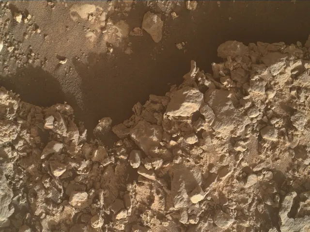 Sol 4243: Mars Hand Lens Imager (MAHLI)