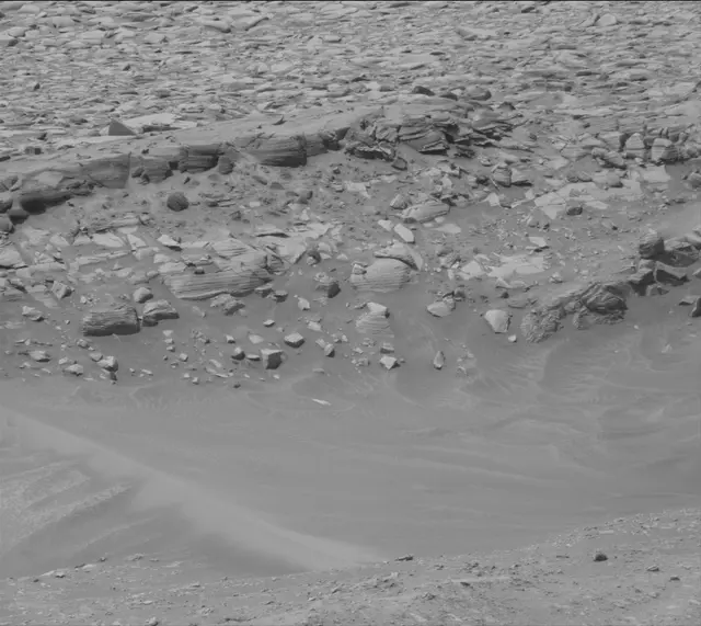 Sol 4248: Mast Camera (Mastcam)