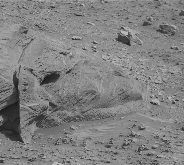 Sol 4248: Mast Camera (Mastcam)