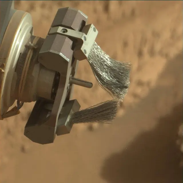 Sol 4248: Mast Camera (Mastcam)