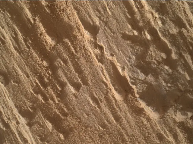 Sol 4248: Mars Hand Lens Imager (MAHLI)