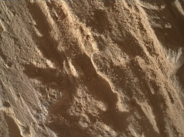 Sol 4248: Mars Hand Lens Imager (MAHLI)