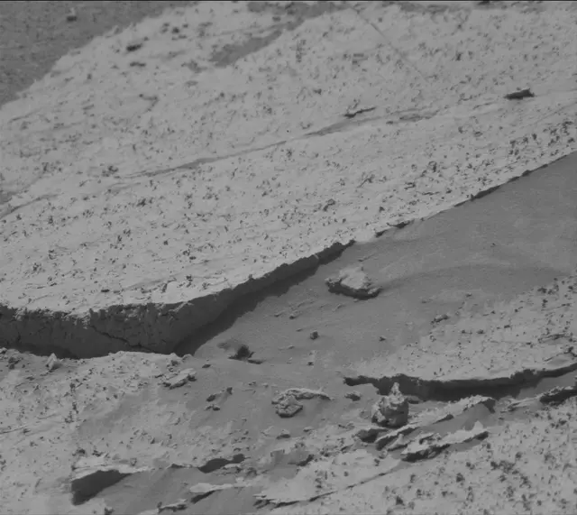 Sol 4250: Mast Camera (Mastcam)