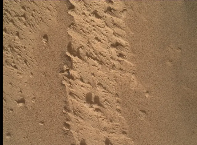 Sol 4250: Mars Hand Lens Imager (MAHLI)