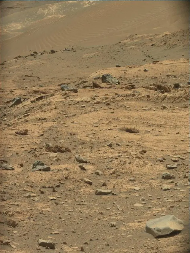 Sol 4251: Mast Camera (Mastcam)