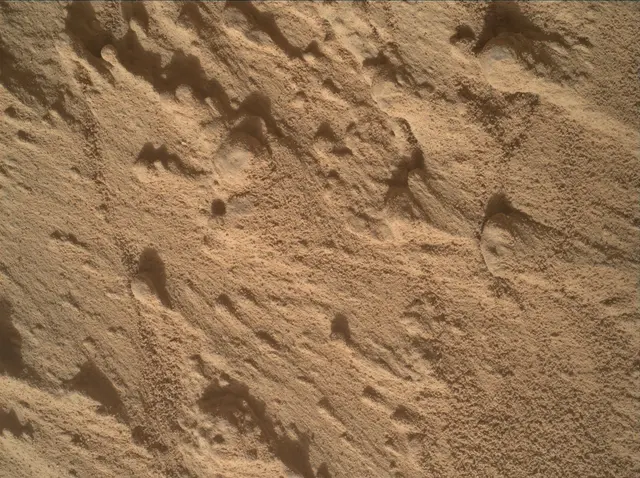 Sol 4251: Mars Hand Lens Imager (MAHLI)