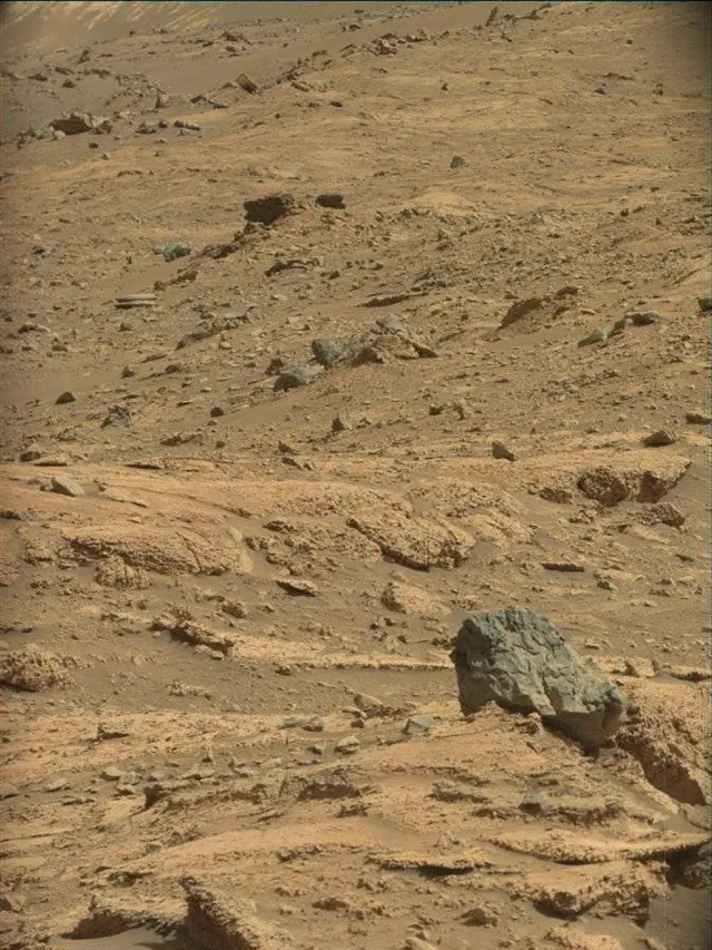 Sol 4253: Mast Camera (Mastcam)