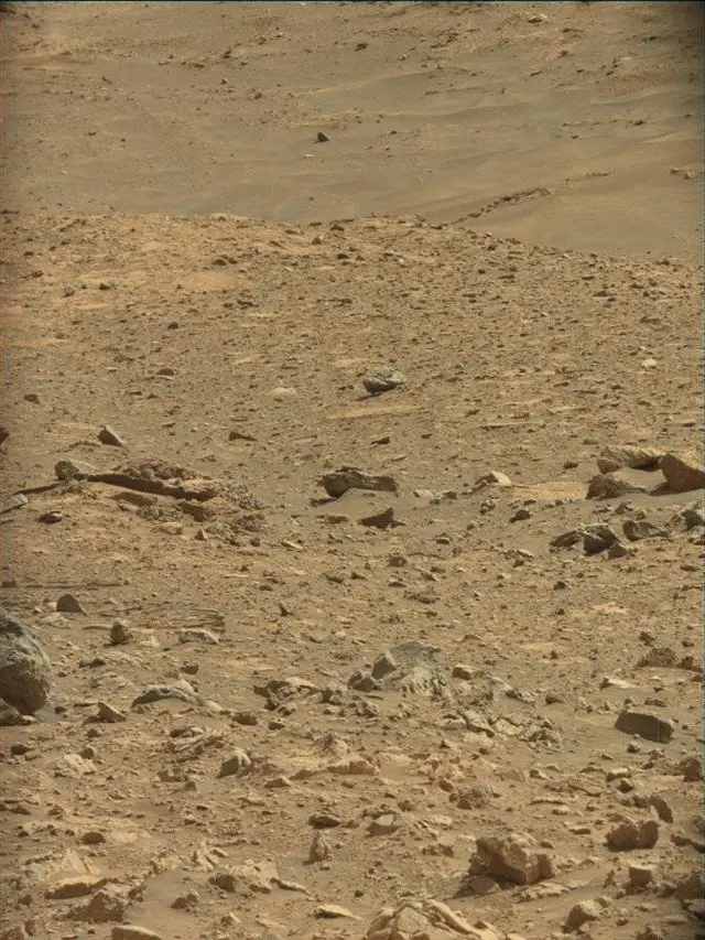 Sol 4253: Mast Camera (Mastcam)