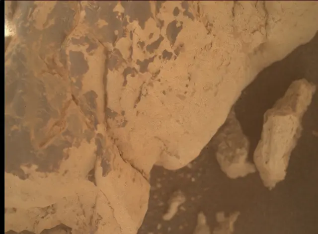 Sol 4253: Mars Hand Lens Imager (MAHLI)
