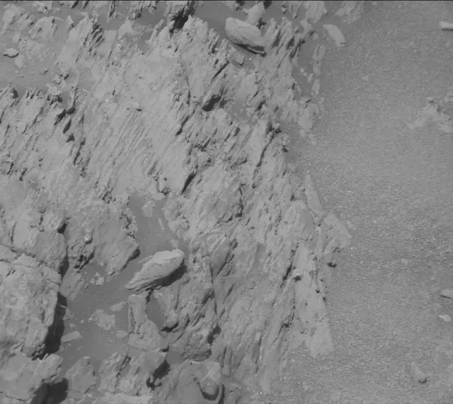 Sol 4259: Mast Camera (Mastcam)