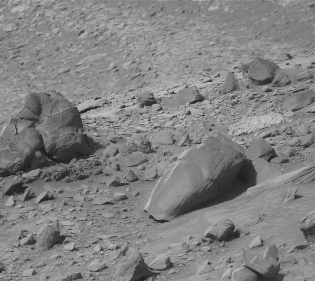 Sol 4266: Mast Camera (Mastcam)