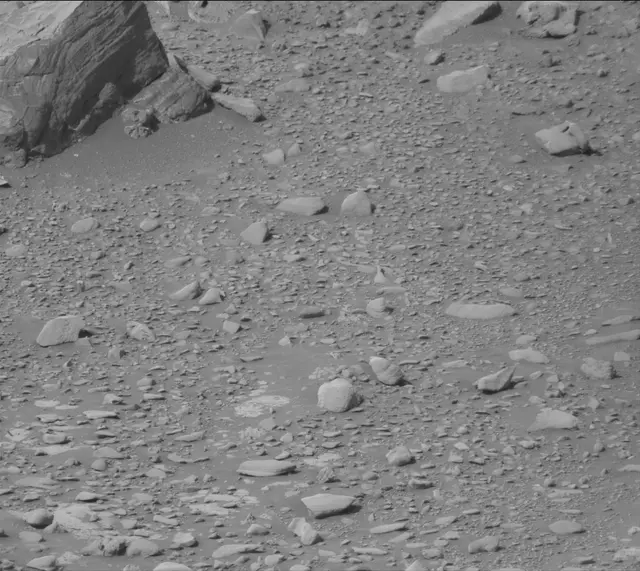 Sol 4266: Mast Camera (Mastcam)