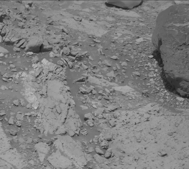 Sol 4269: Mast Camera (Mastcam)