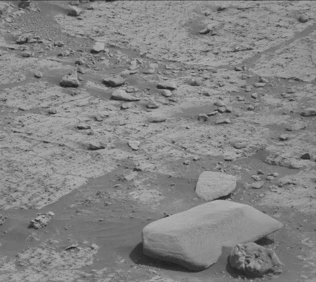 Sol 4271: Mast Camera (Mastcam)