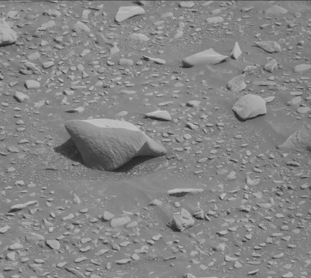 Sol 4271: Mast Camera (Mastcam)