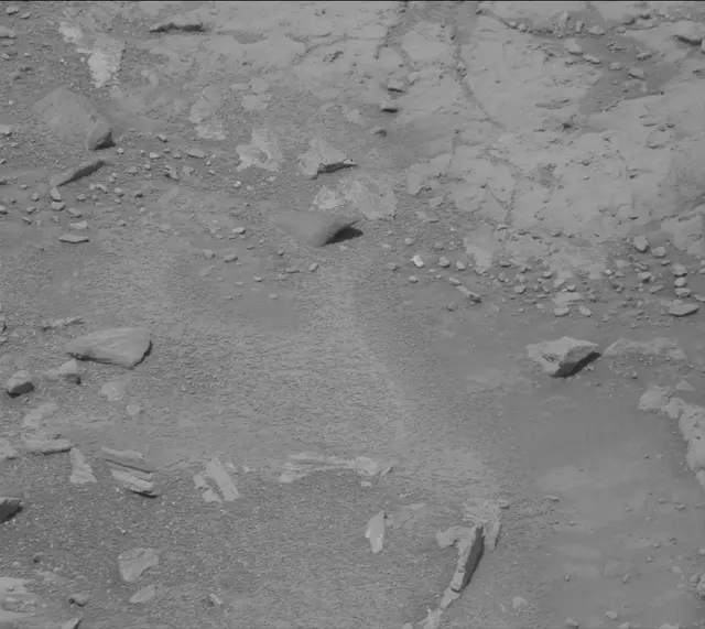 Sol 4273: Mast Camera (Mastcam)