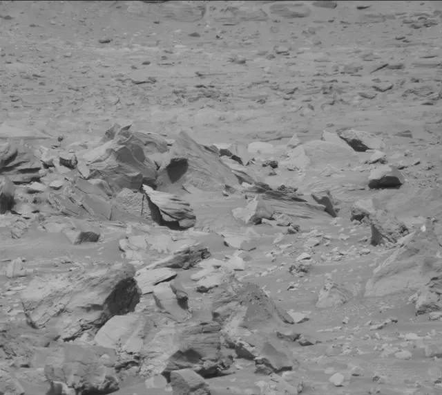Sol 4273: Mast Camera (Mastcam)