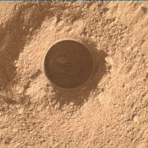 Sol 4277: Mars Hand Lens Imager (MAHLI)