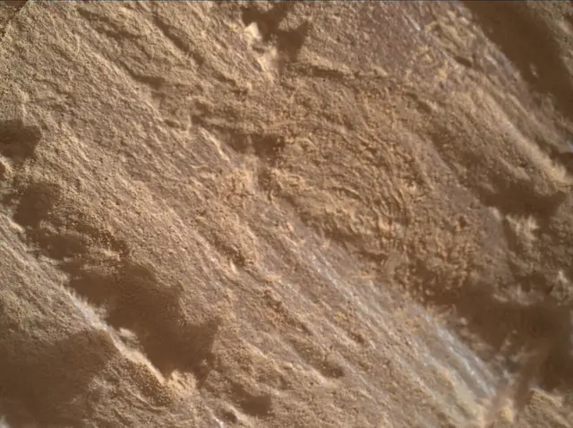Sol 4291: Mars Hand Lens Imager (MAHLI)
