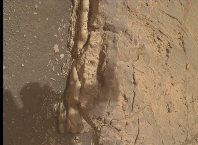 Sol 4294: Mars Hand Lens Imager (MAHLI)