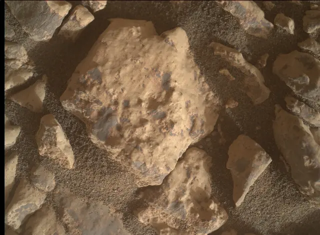 Sol 4295: Mars Hand Lens Imager (MAHLI)