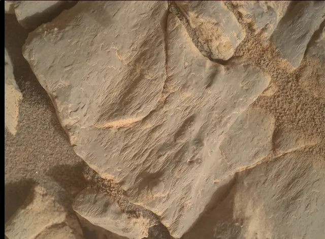 Sol 4295: Mars Hand Lens Imager (MAHLI)