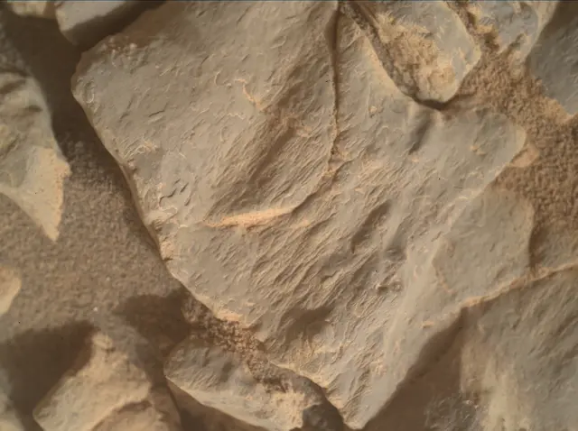 Sol 4295: Mars Hand Lens Imager (MAHLI)