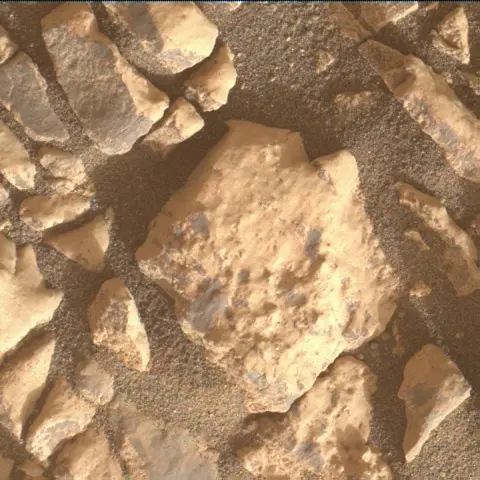 Sol 4295: Mars Hand Lens Imager (MAHLI)