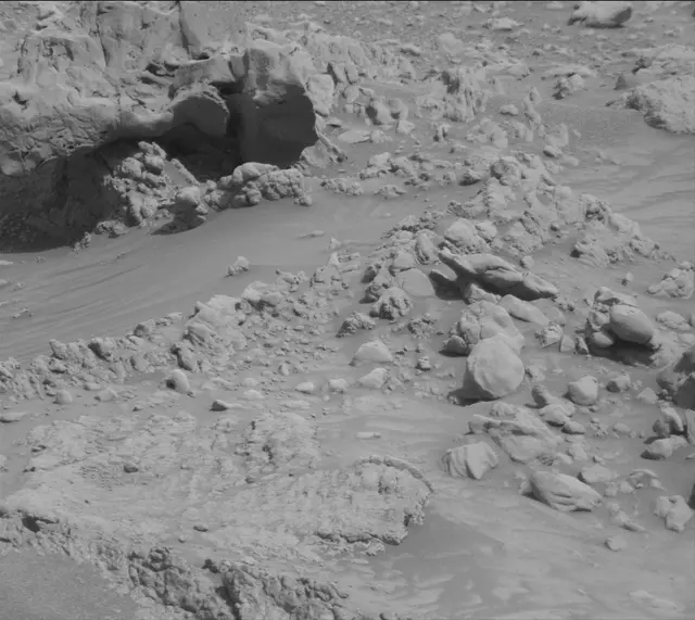Sol 4296: Mast Camera (Mastcam)