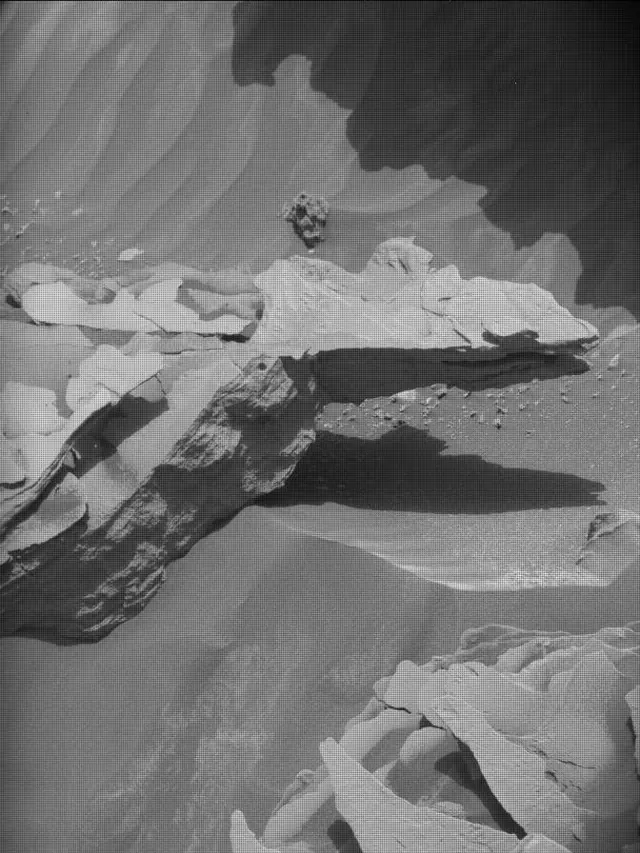 Sol 4298: Mast Camera (Mastcam)