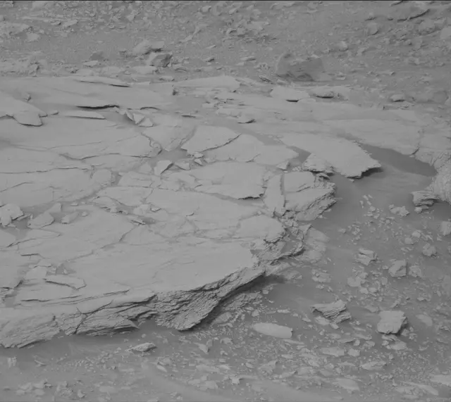 Sol 4298: Mast Camera (Mastcam)