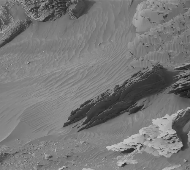 Sol 4298: Mast Camera (Mastcam)