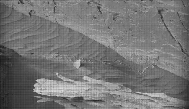 Sol 4301: Mast Camera (Mastcam)