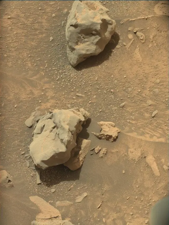Sol 4301: Mast Camera (Mastcam)