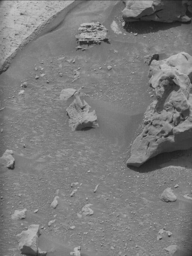 Sol 4301: Mast Camera (Mastcam)