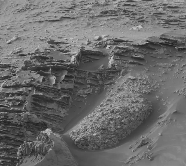 Sol 4301: Mast Camera (Mastcam)