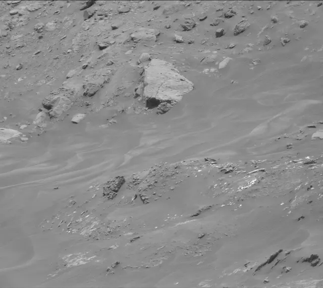 Sol 4309: Mast Camera (Mastcam)
