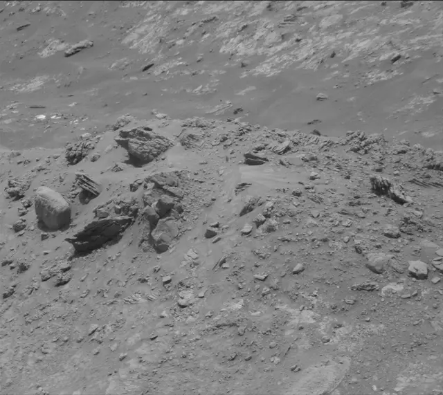 Sol 4309: Mast Camera (Mastcam)