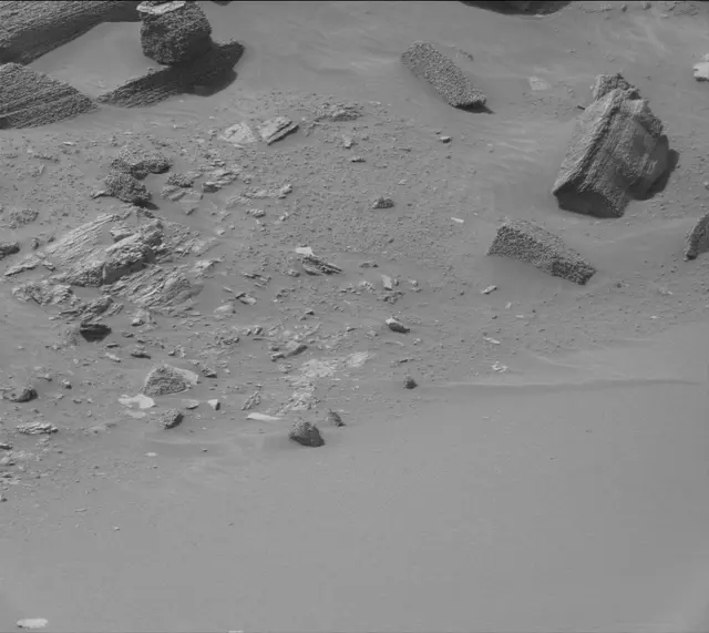 Sol 4309: Mast Camera (Mastcam)