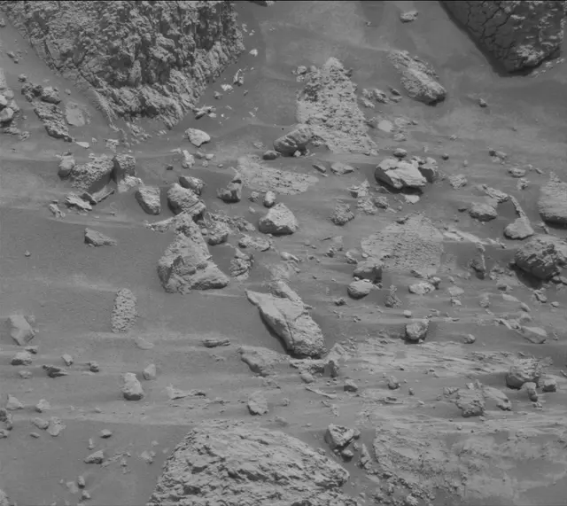 Sol 4314: Mast Camera (Mastcam)