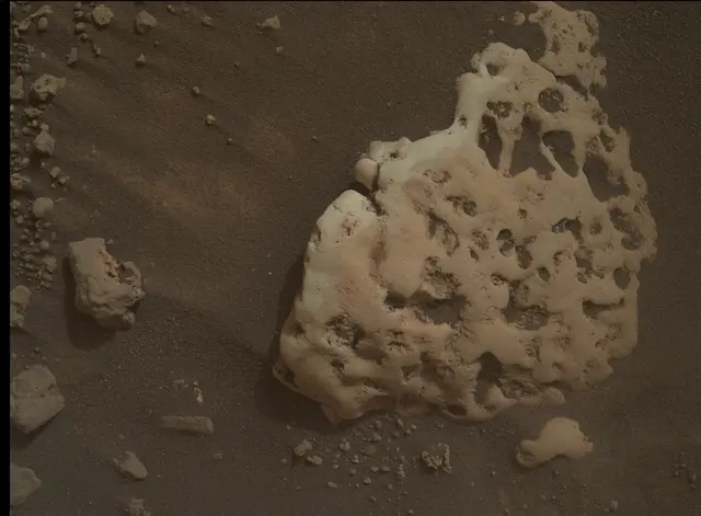 Sol 4318: Mars Hand Lens Imager (MAHLI)