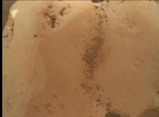 Sol 4318: Mars Hand Lens Imager (MAHLI)