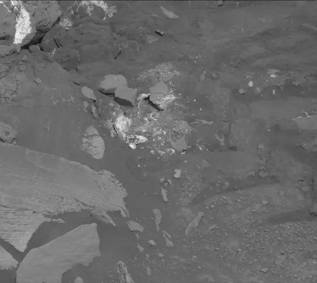 Sol 4319: Mast Camera (Mastcam)