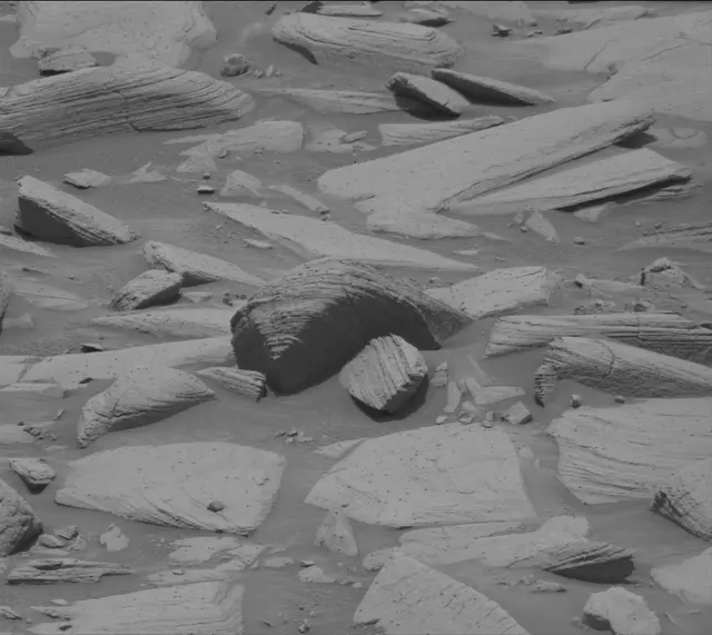 Sol 4327: Mast Camera (Mastcam)