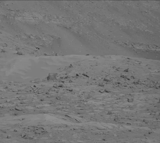 Sol 4327: Mast Camera (Mastcam)