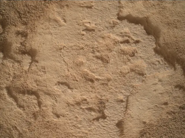 Sol 4327: Mars Hand Lens Imager (MAHLI)