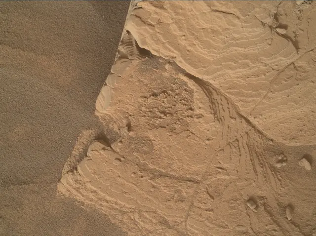 Sol 4352: Mars Hand Lens Imager (MAHLI)