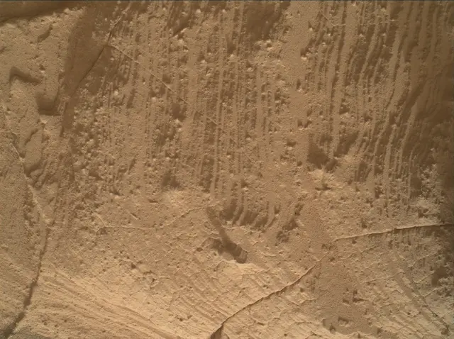 Sol 4371: Mars Hand Lens Imager (MAHLI)
