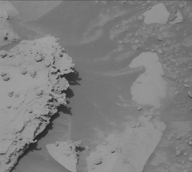 Sol 4379: Mast Camera (Mastcam)