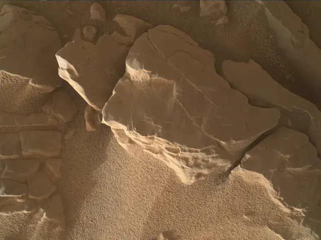 Sol 4432: Mars Hand Lens Imager (MAHLI)